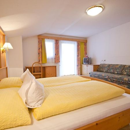 Apart-Pension Wasserfall Neustift im Stubaital Exterior foto